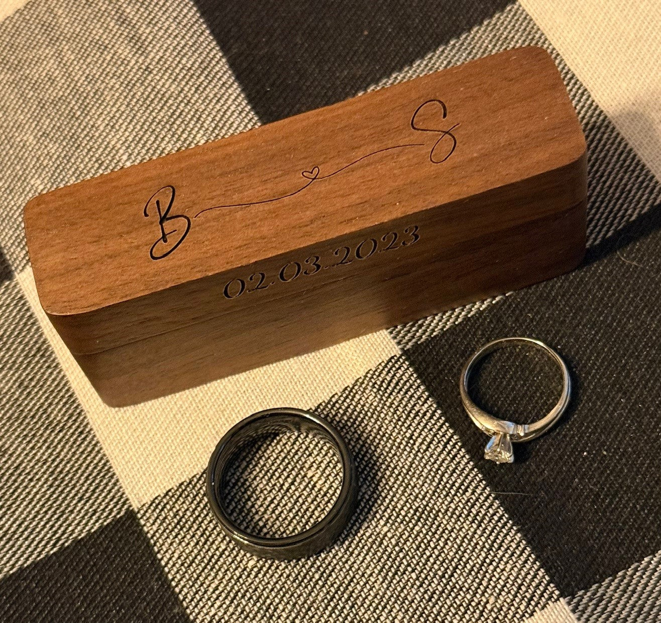 Engraved Double Wedding Ring Box