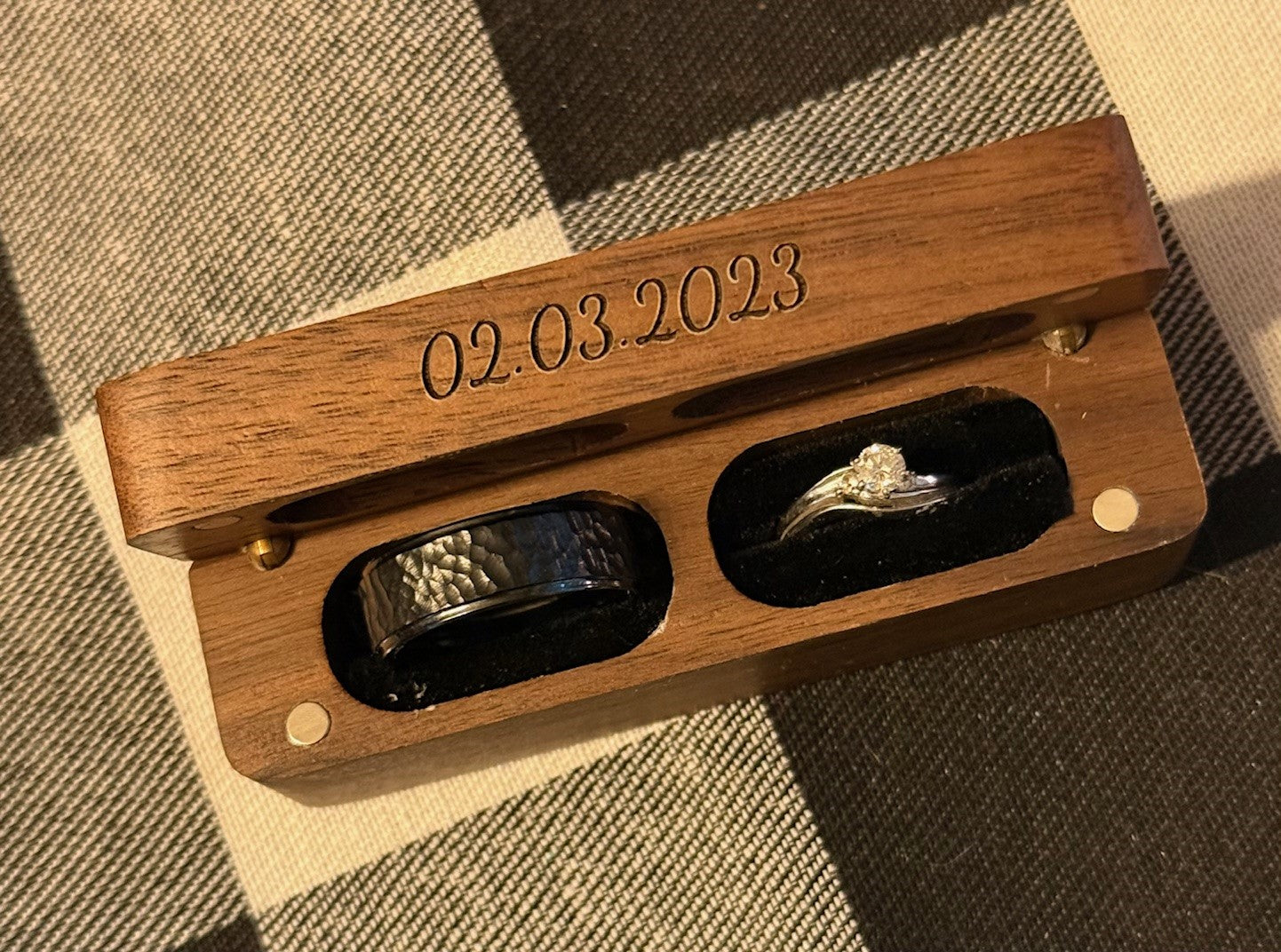Engraved Double Wedding Ring Box